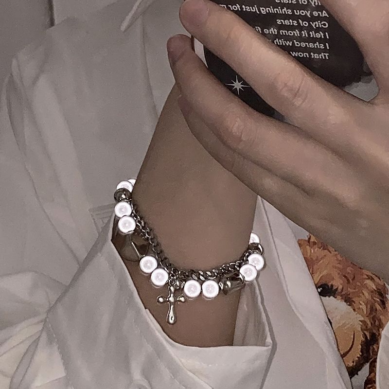 Chic Cross Stitch Pearl Bracelet With A Cool Reflective Shine thumbnail